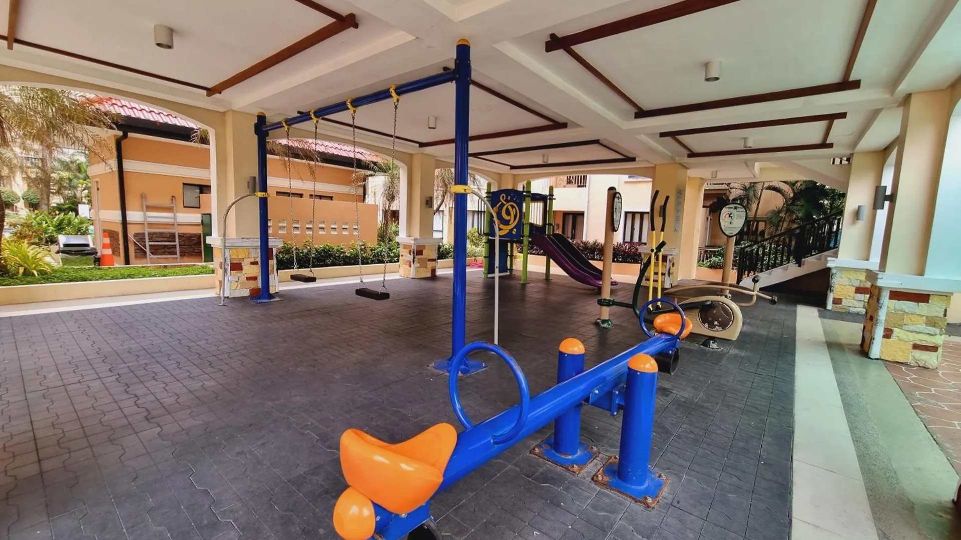 Legarse Staycation At Montecito Residential Resort Manila 0*,